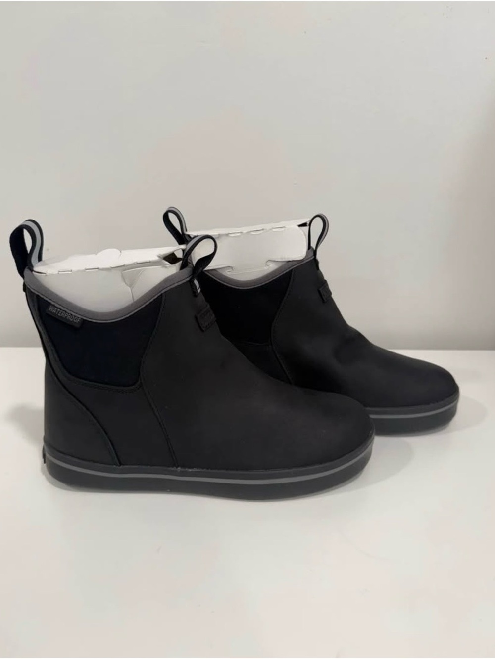New Xtratuf Women’s Leather Deck Boot